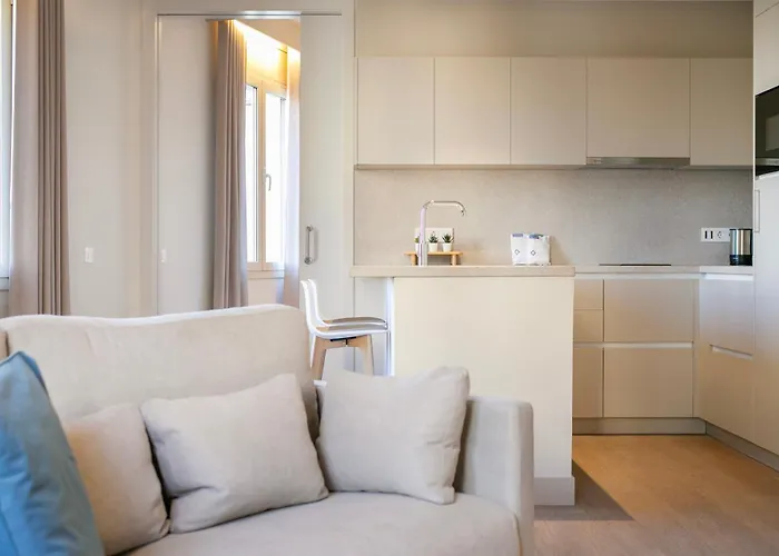 Fisa Rentals Ramblas Apartments