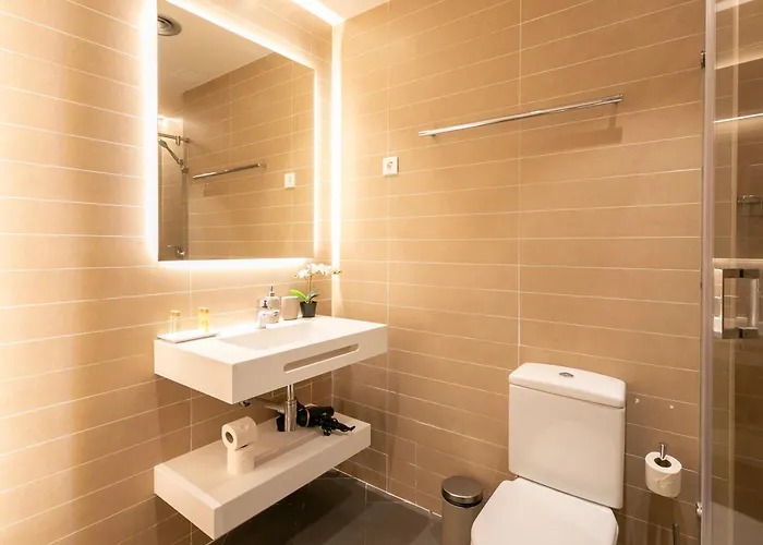 Fisa Rentals Ramblas Apartments
