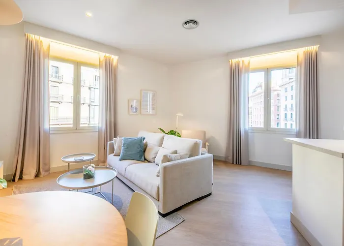 Fisa Rentals Ramblas Apartments