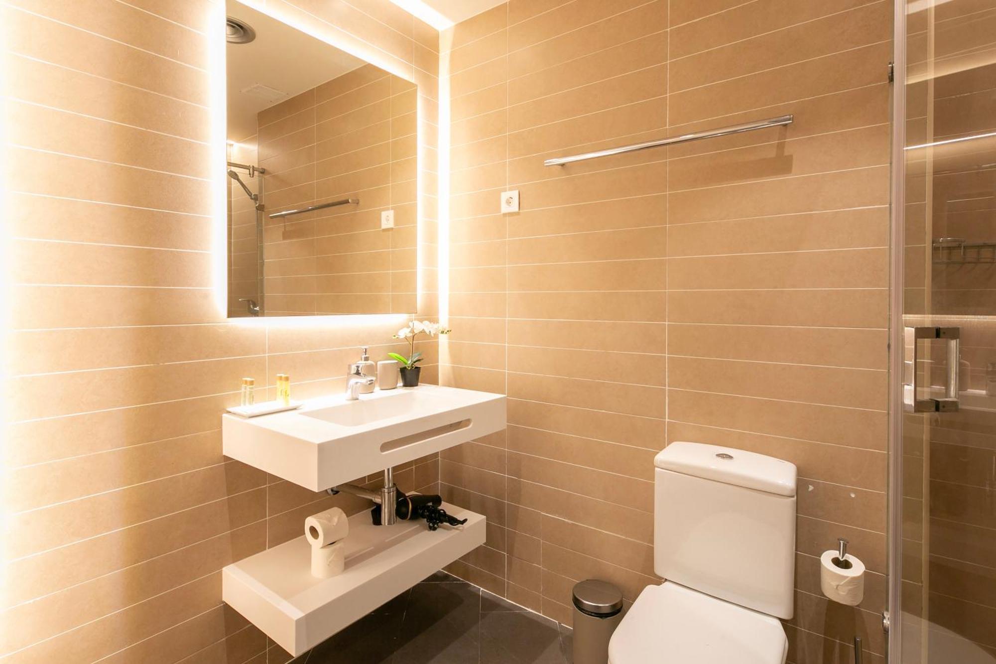 Fisa Ramblas Apartment *